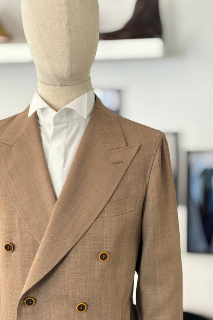 costume uni beige